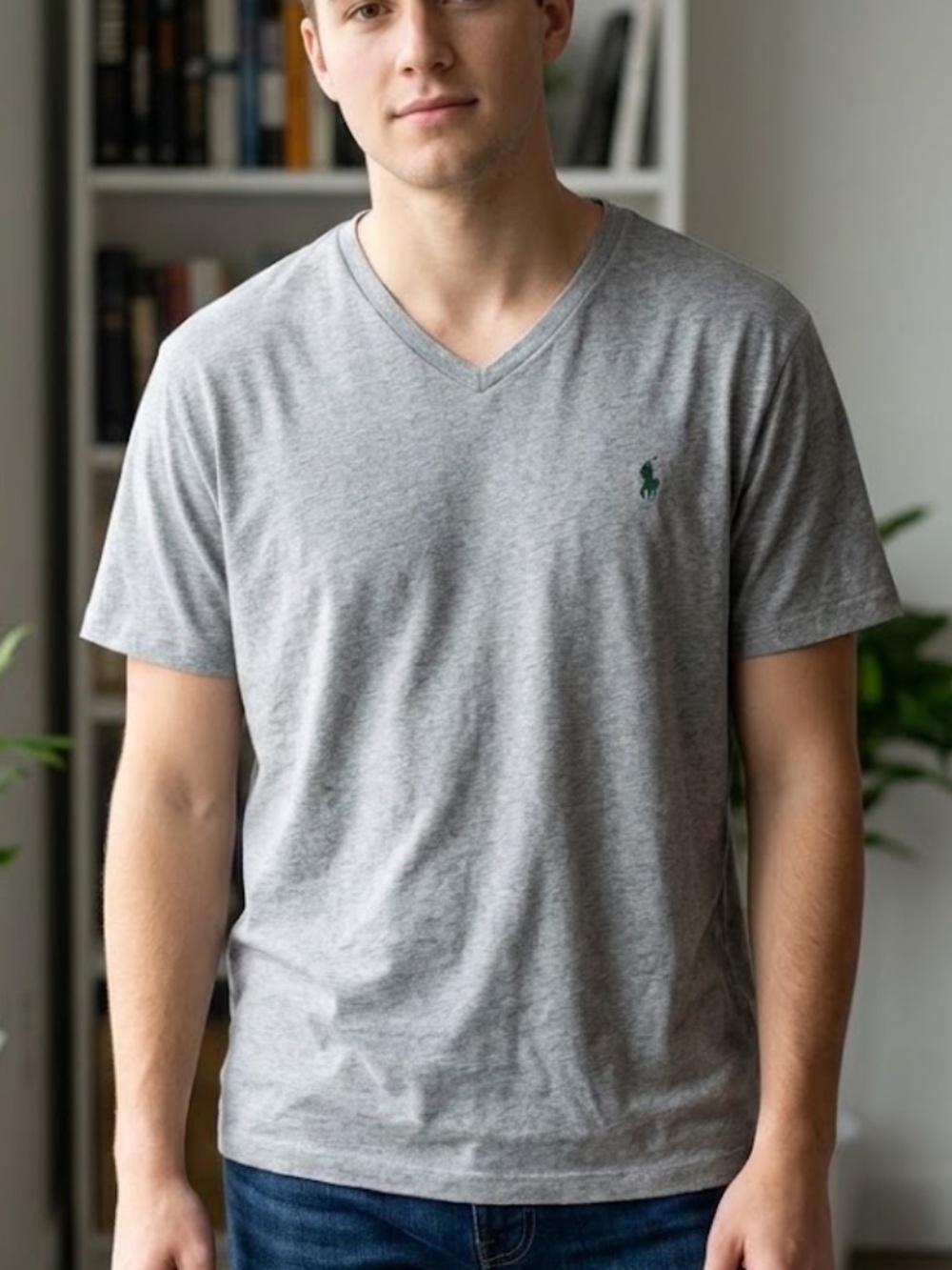 Ralph Lauren Men’s Polo Grey VNeck size L Tall